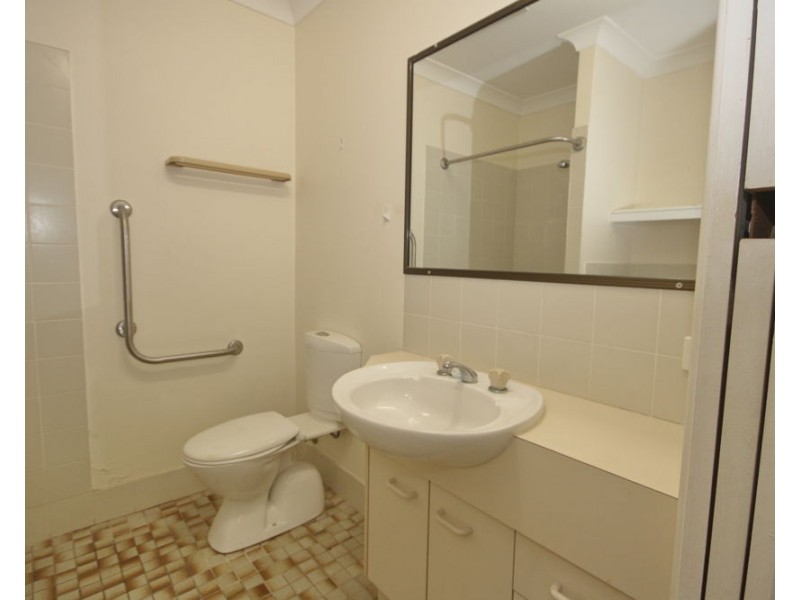 15 Carmichael Court, Wynnum West QLD 4178