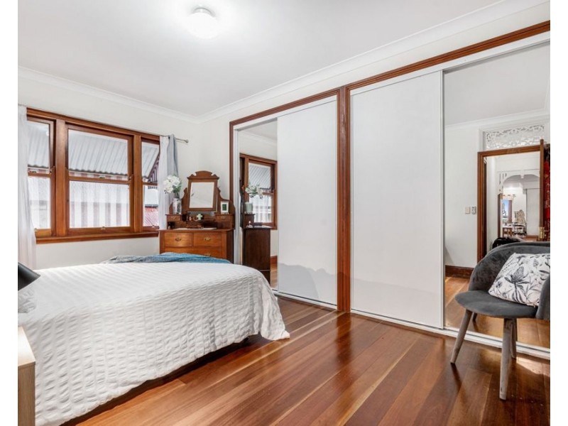2/409 Esplanade, Manly QLD 4179