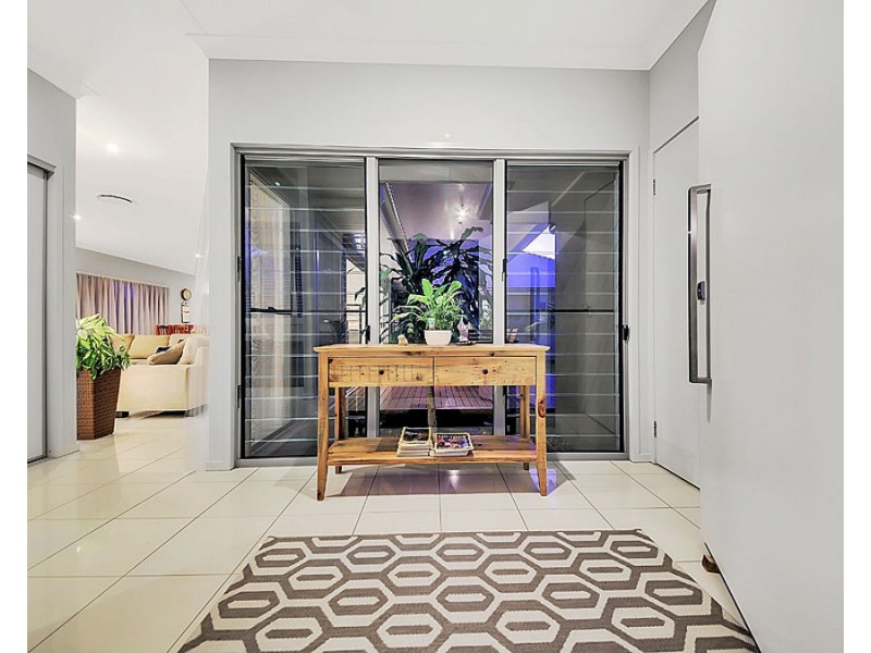 69 Watervale Pde, Wakerley QLD 4154