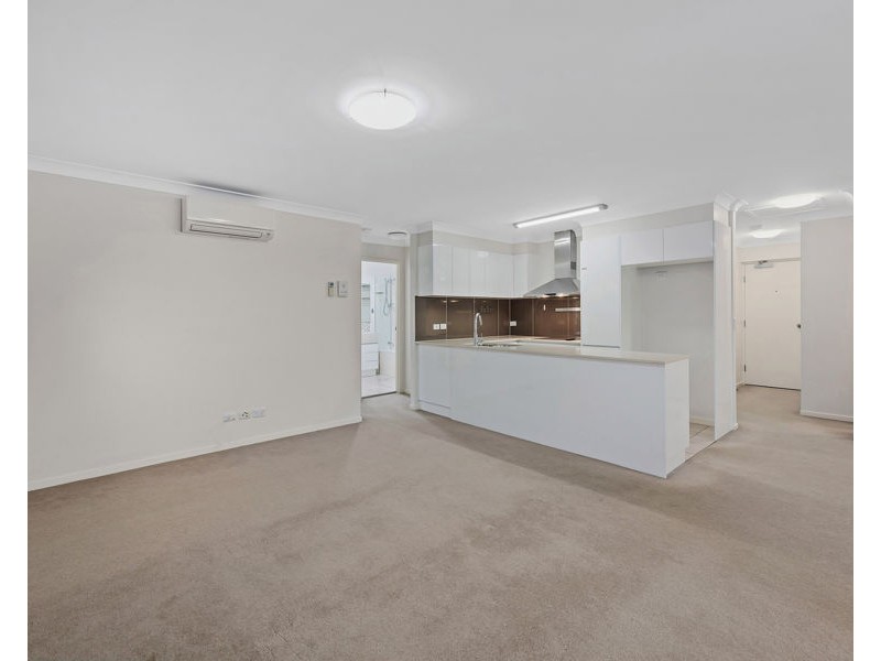 4/54 Yamboyna Street, Manly QLD 4179