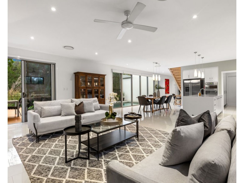 86 Feathertail Place, Wakerley QLD 4154