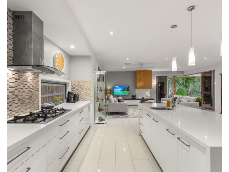 86 Feathertail Place, Wakerley QLD 4154