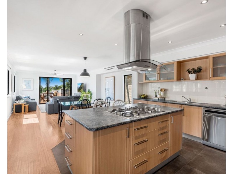 3 Brennan Place, Lota QLD 4179