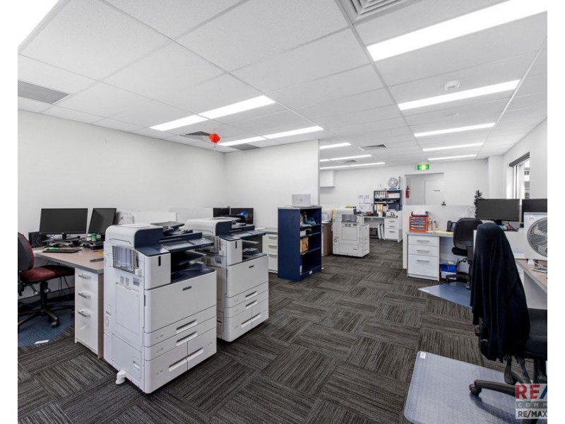 207 Logan Road, Woolloongabba QLD 4102