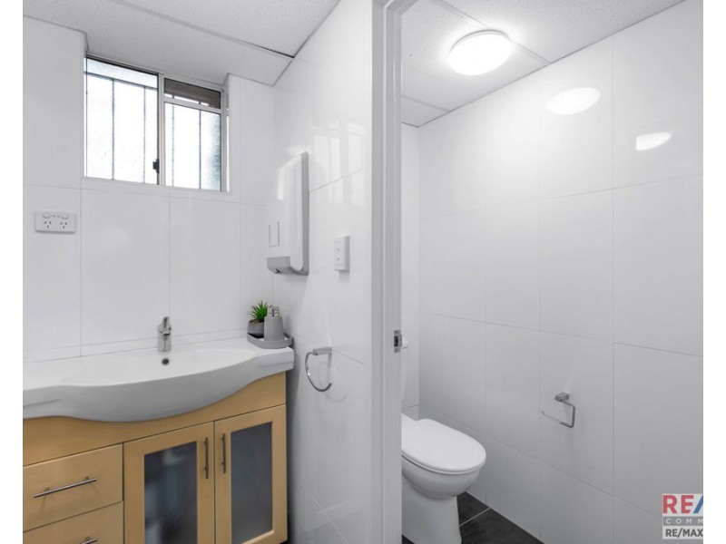 207 Logan Road, Woolloongabba QLD 4102