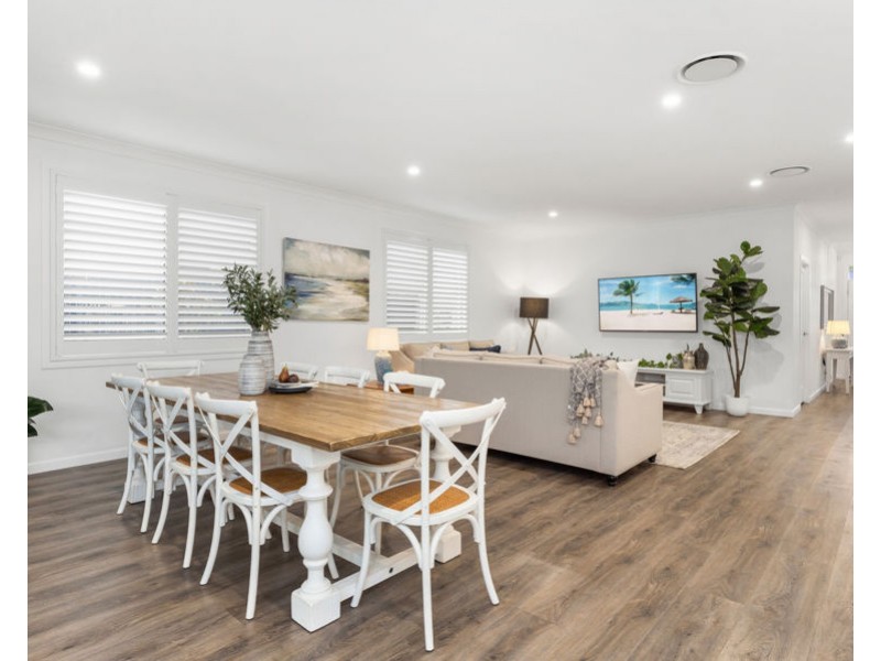 3 Eucalypt Street, Wakerley QLD 4154