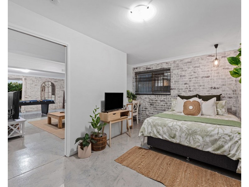 6 Mariner Street, Manly West QLD 4179