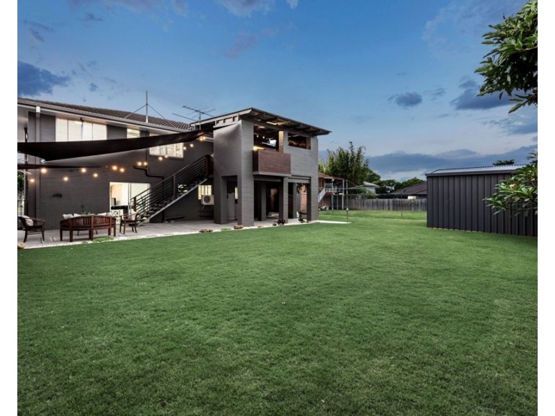 6 Mariner Street, Manly West QLD 4179