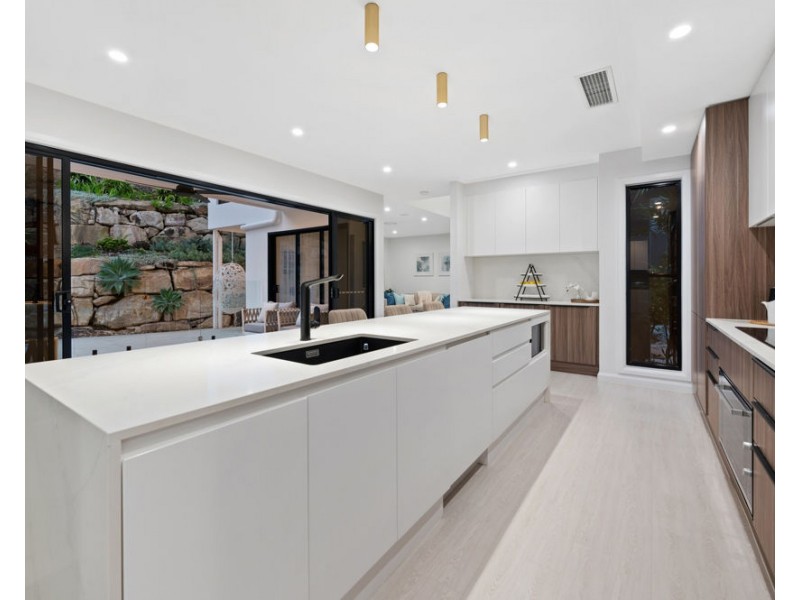 15a Holyoake Drive, Daisy Hill QLD 4127