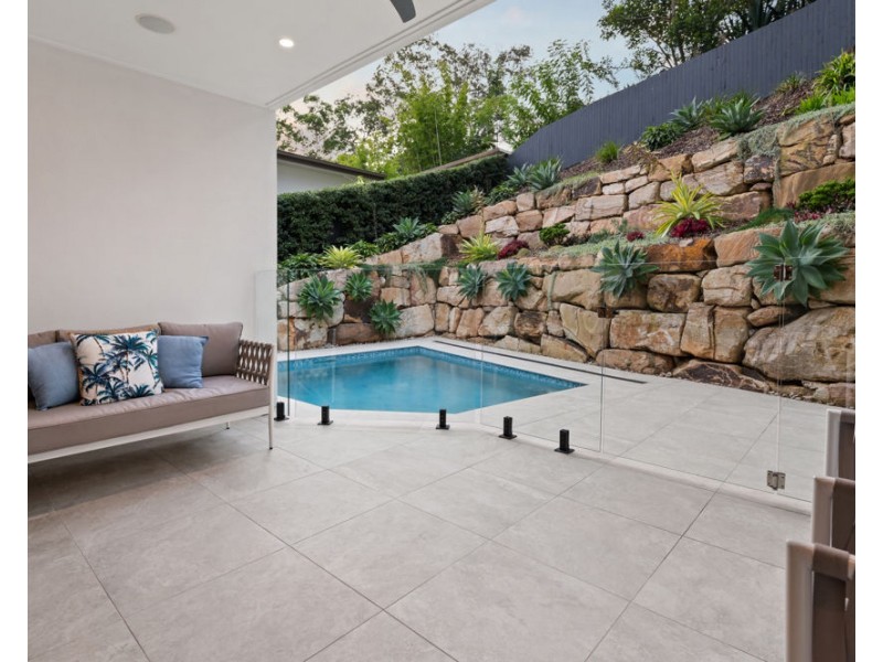 15a Holyoake Drive, Daisy Hill QLD 4127