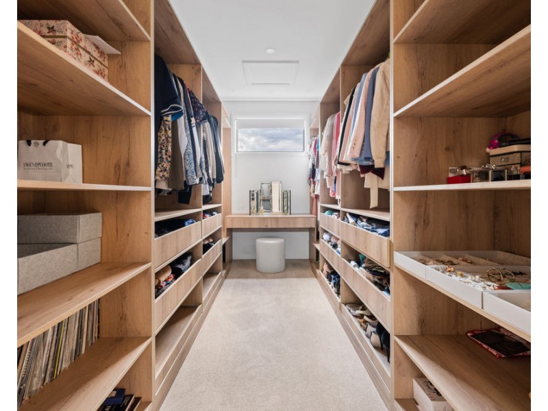 15a Holyoake Drive, Daisy Hill QLD 4127