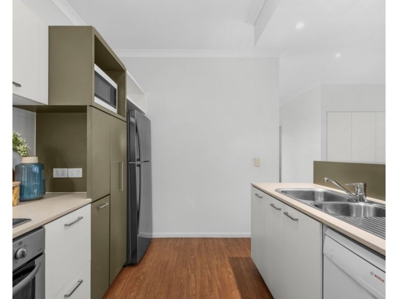 8/82 Bay Terrace, Wynnum QLD 4178