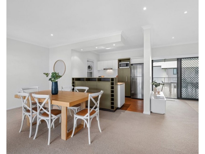 8/82 Bay Terrace, Wynnum QLD 4178
