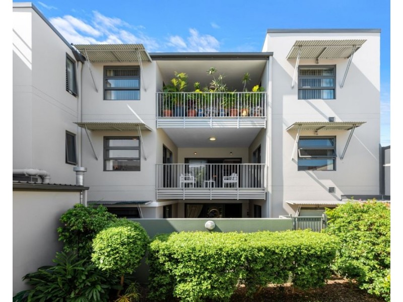8/82 Bay Terrace, Wynnum QLD 4178