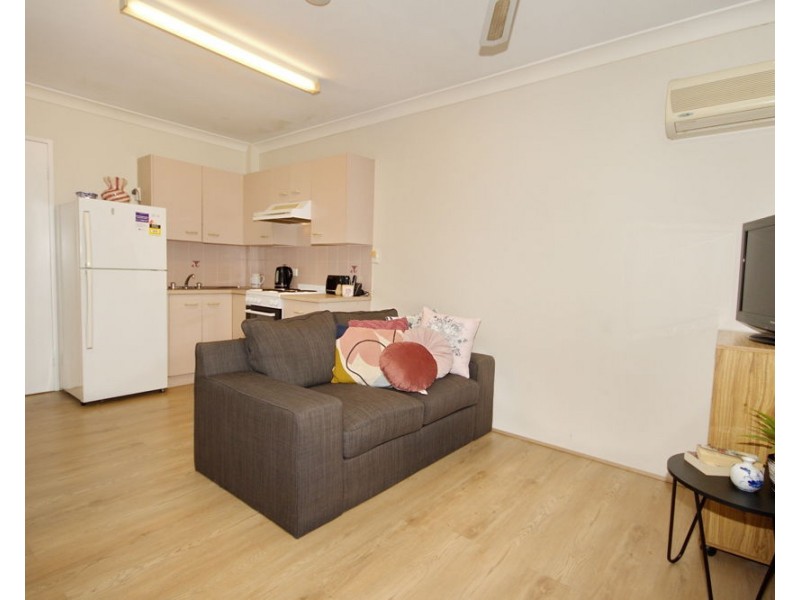 64/15 Carmichael Court, Wynnum West QLD 4178