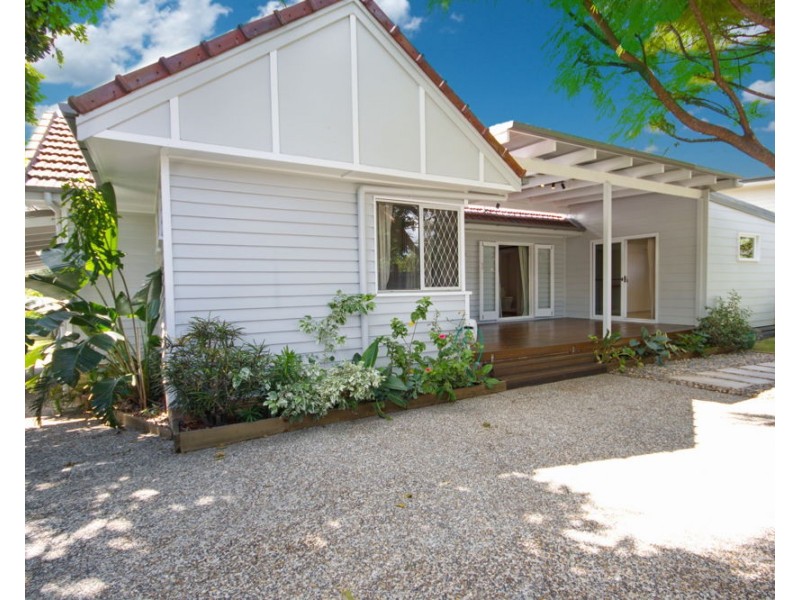 17 Joffre Street, Wynnum QLD 4178