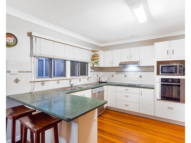 49 Malabar Street, Wynnum West QLD 4178