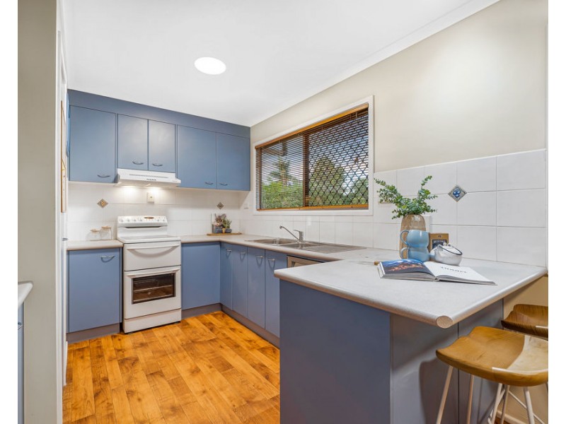 76 Duncan Street, Wynnum West QLD 4178