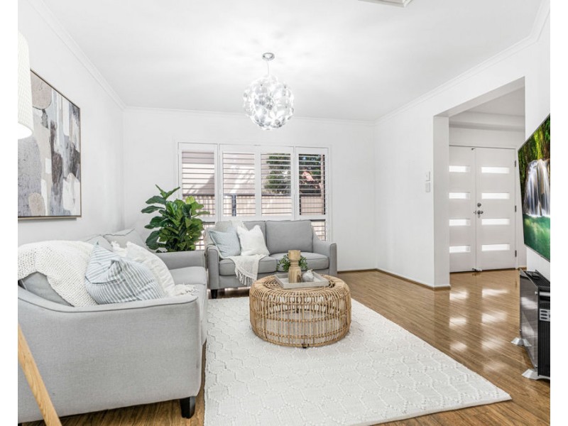 9 Summit Place, Wynnum West QLD 4178