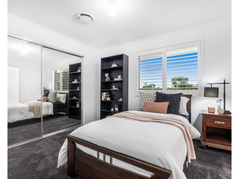 9 Summit Place, Wynnum West QLD 4178