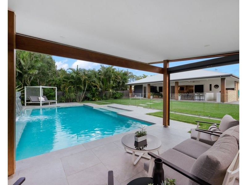 28 Fennessy Close, Wakerley QLD 4154