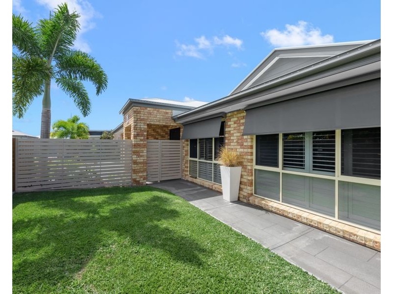 28 Fennessy Close, Wakerley QLD 4154