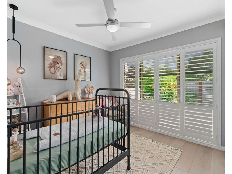 28 Fennessy Close, Wakerley QLD 4154