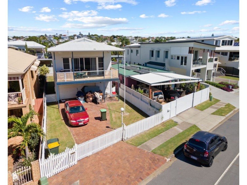 315 Upper Esplanade, Manly QLD 4179