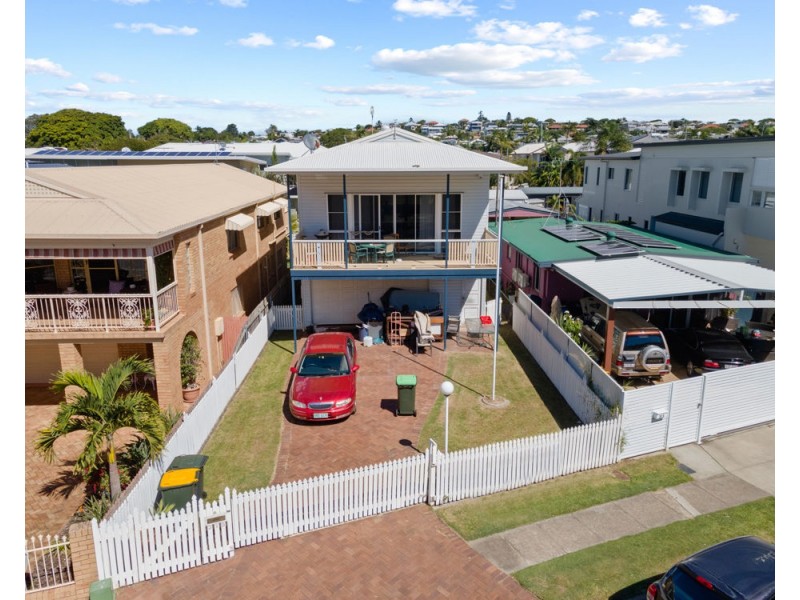 315 Upper Esplanade, Manly QLD 4179