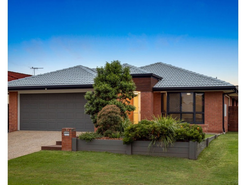 12 Friend Street, Wakerley QLD 4154