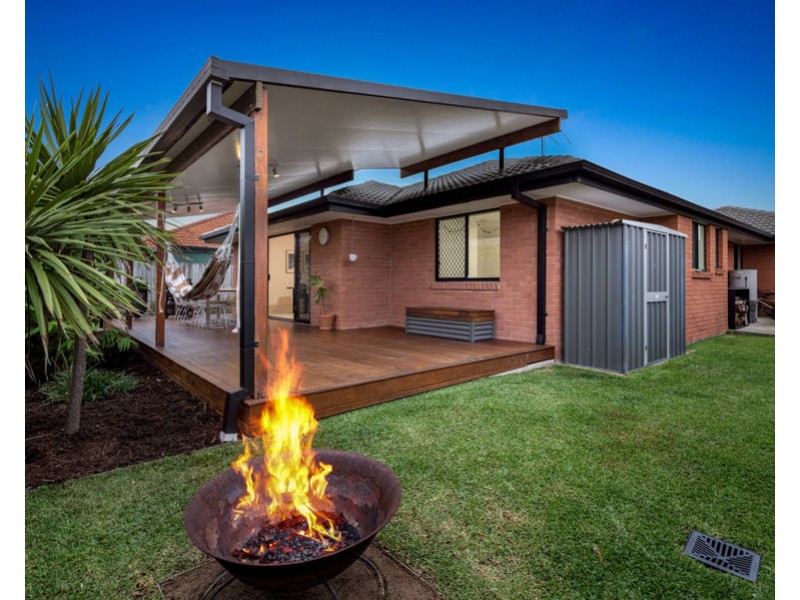 12 Friend Street, Wakerley QLD 4154