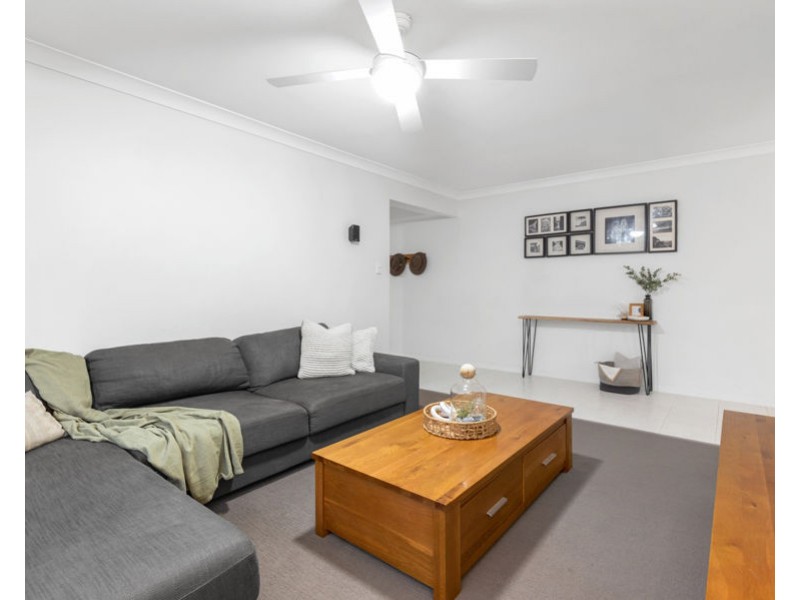 12 Friend Street, Wakerley QLD 4154