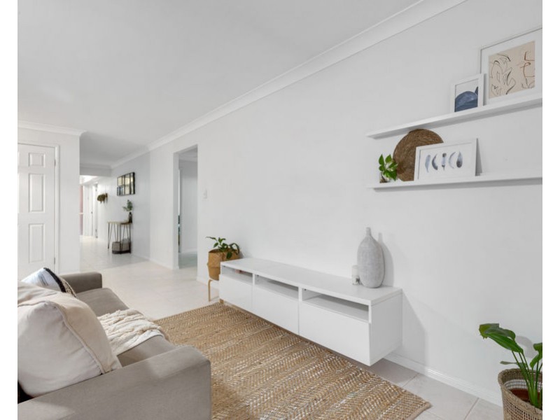 12 Friend Street, Wakerley QLD 4154