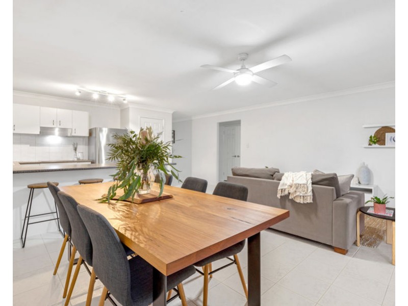 12 Friend Street, Wakerley QLD 4154