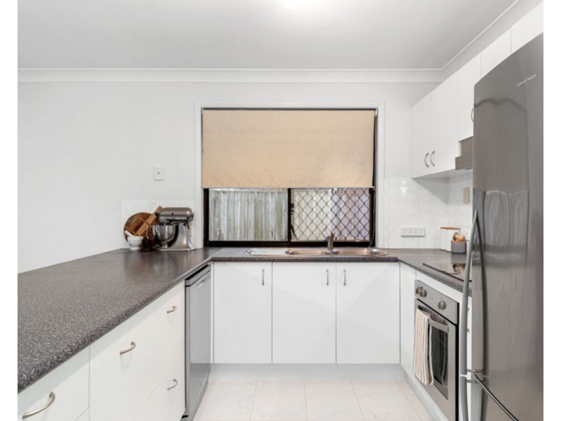 12 Friend Street, Wakerley QLD 4154