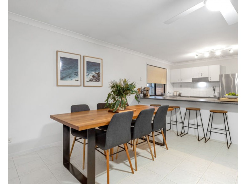 12 Friend Street, Wakerley QLD 4154