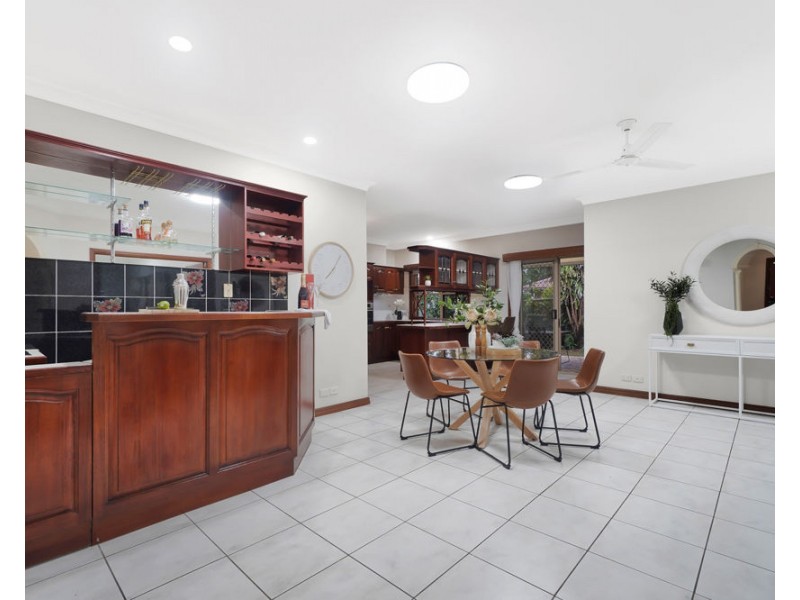 18 Caloundra Street, Manly West QLD 4179