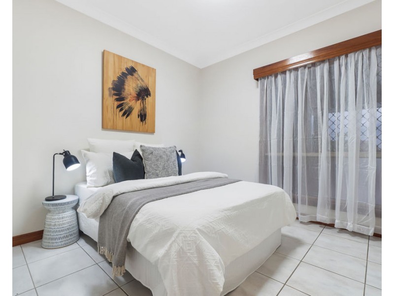 18 Caloundra Street, Manly West QLD 4179