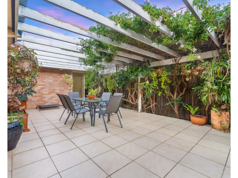 12 Templar Street, Wynnum West QLD 4178