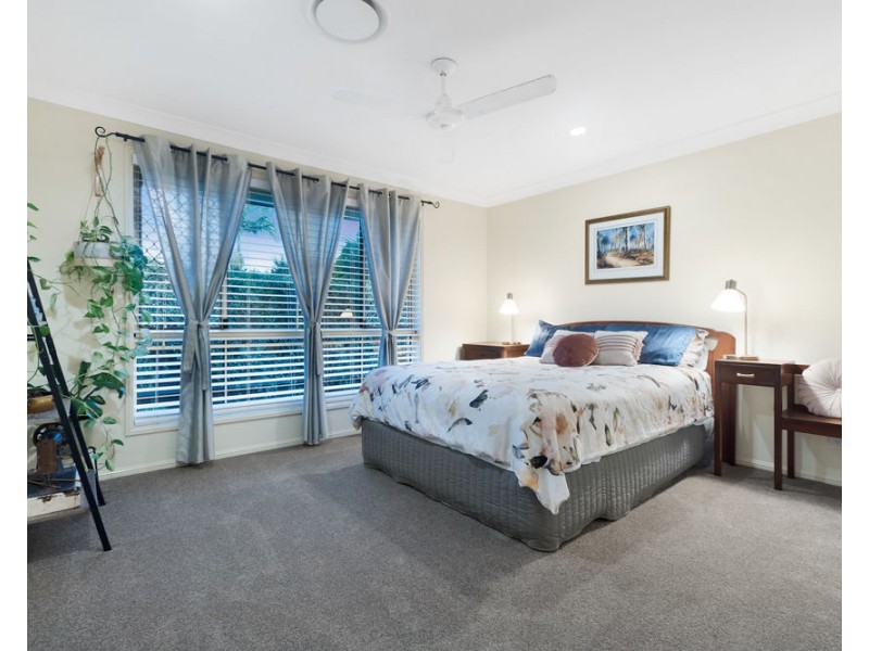 12 Templar Street, Wynnum West QLD 4178