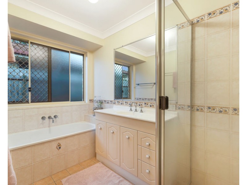 12 Templar Street, Wynnum West QLD 4178