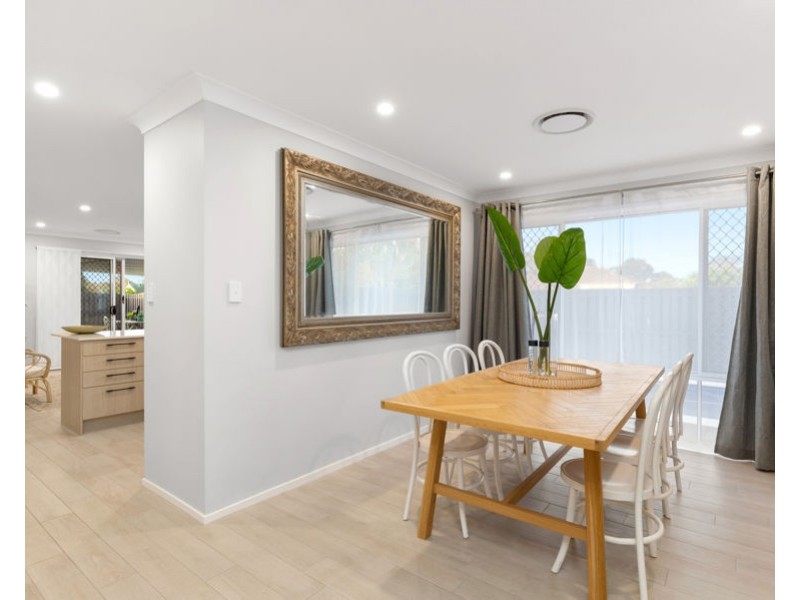 1 Brighton Court, Wakerley QLD 4154