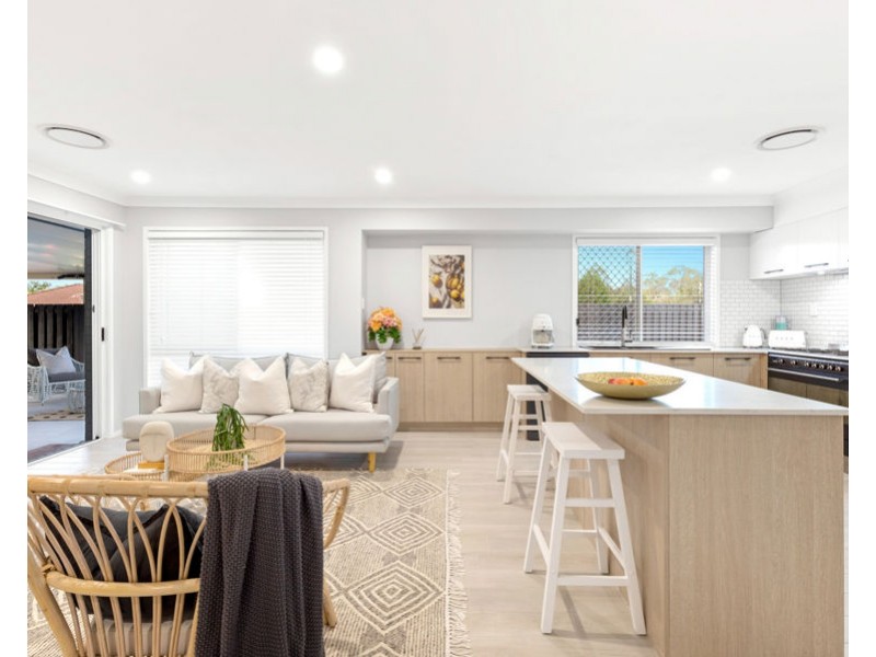 1 Brighton Court, Wakerley QLD 4154