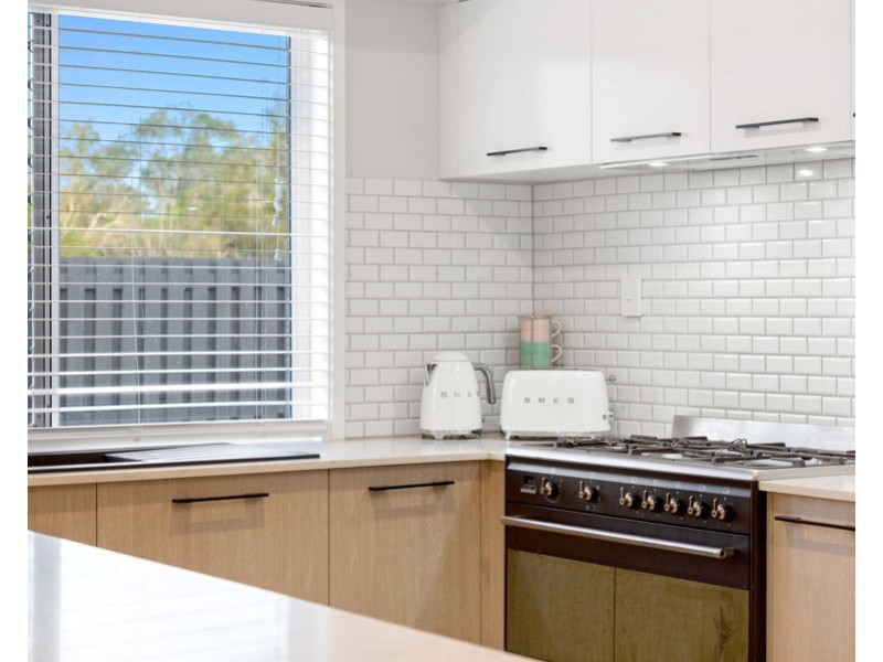 1 Brighton Court, Wakerley QLD 4154