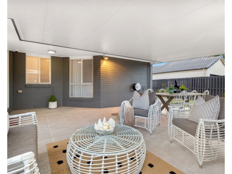 1 Brighton Court, Wakerley QLD 4154