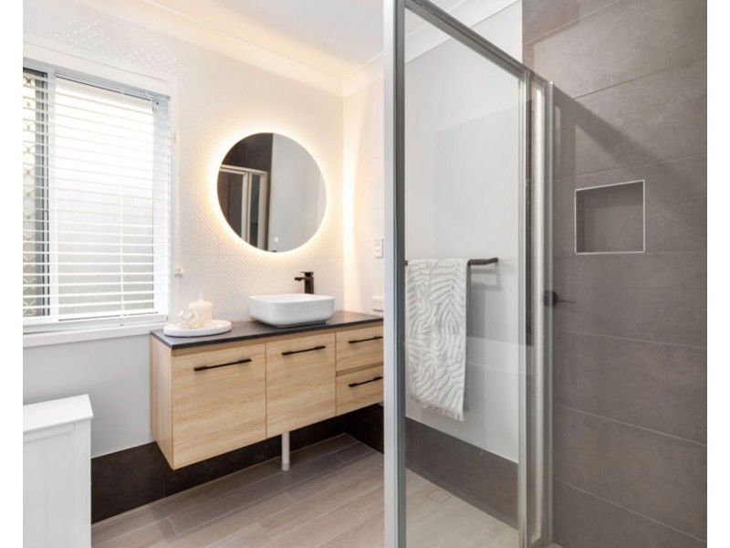 1 Brighton Court, Wakerley QLD 4154