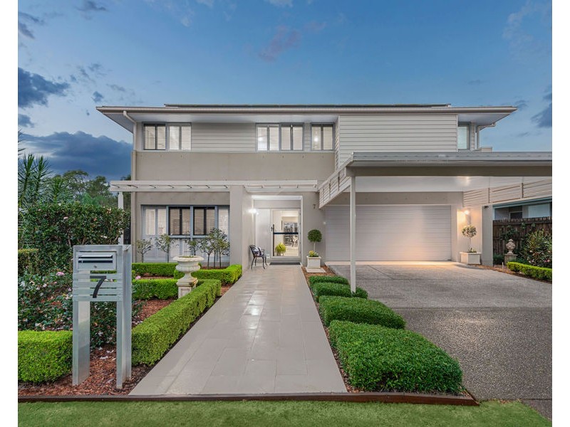 7 Franklin Street, Wakerley QLD 4154