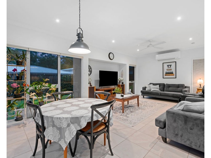 7 Franklin Street, Wakerley QLD 4154