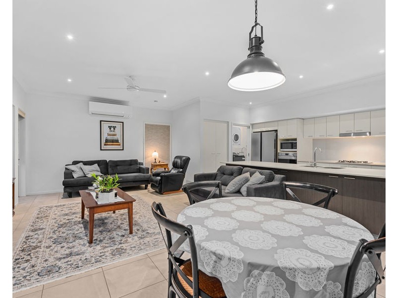 7 Franklin Street, Wakerley QLD 4154