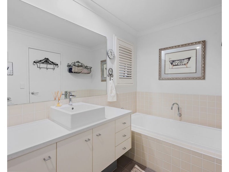 7 Franklin Street, Wakerley QLD 4154